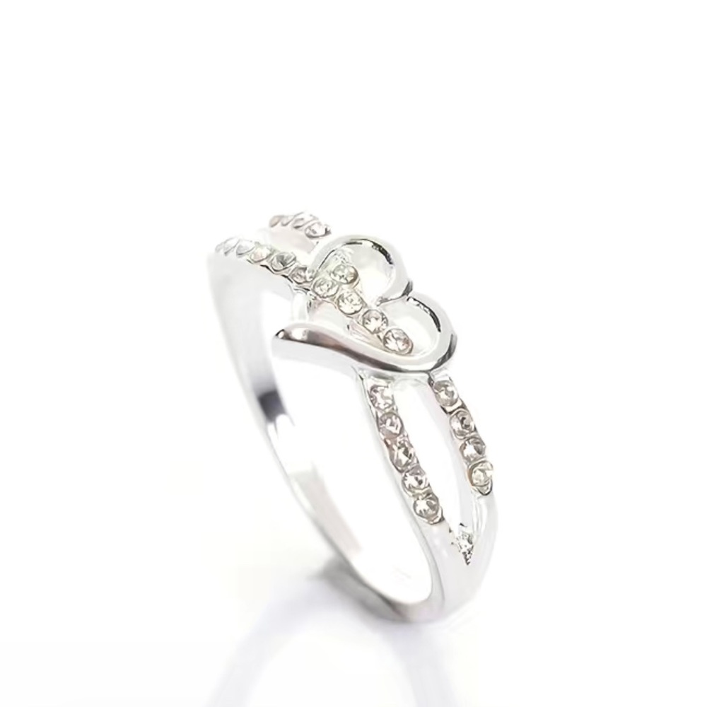5/$35 Infinity Heart Inlaid Rhinestone Ring - Picture 3 of 3